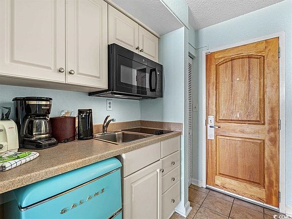 4th image of 9550 Shore Dr. #416