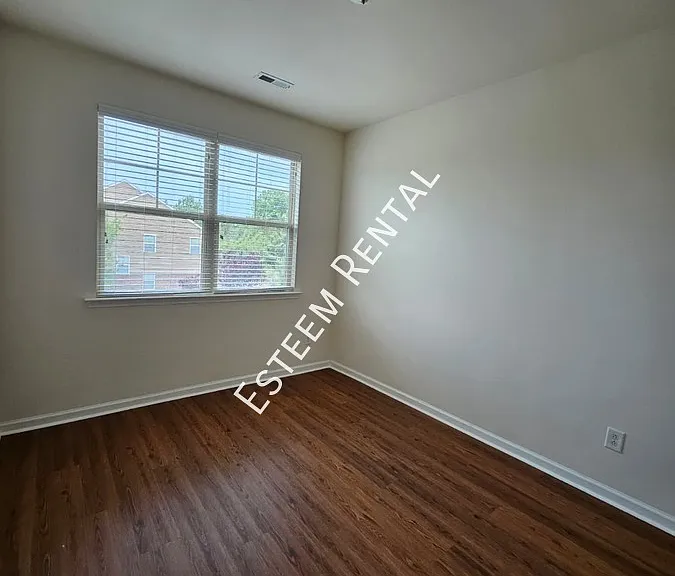 409 Manchester Park Ln #1 — Photo 14