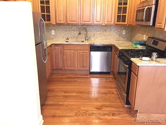 Rented by City Connections Realty | media 31