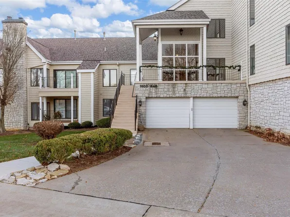 1608 Lake Knoll Dr #1A, Lake Saint Louis, MO 63367