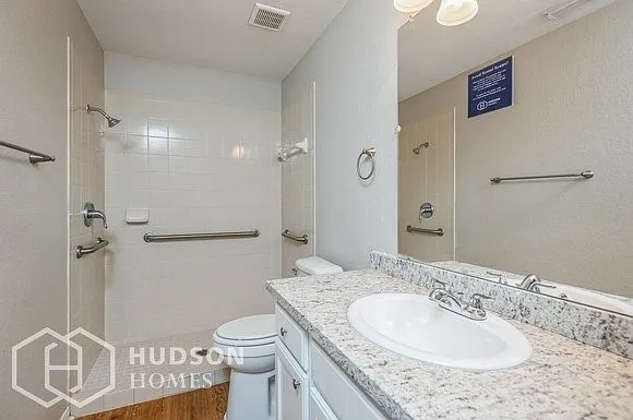 606 Moonwalk St — Photo 9
