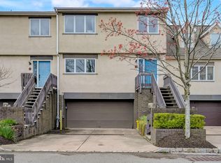 3 Exeter Ct, Princeton, NJ 08540