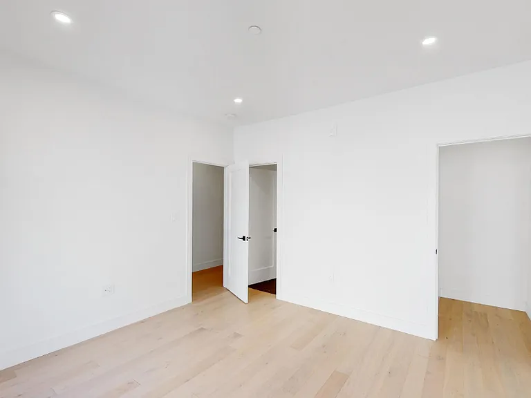 19-21 Buttonwood St #19-1 — Photo 1