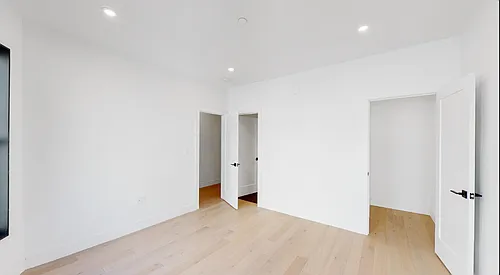19-21 Buttonwood St #19-1 Photo 1