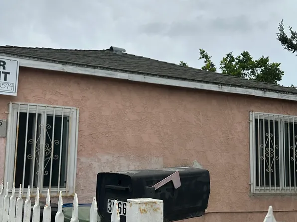 3666 W 104th St #1, Inglewood, CA 90303