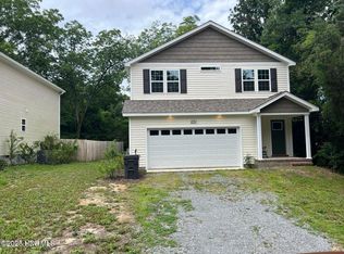 1050 W Indiana Ave, Southern Pines, NC 28387