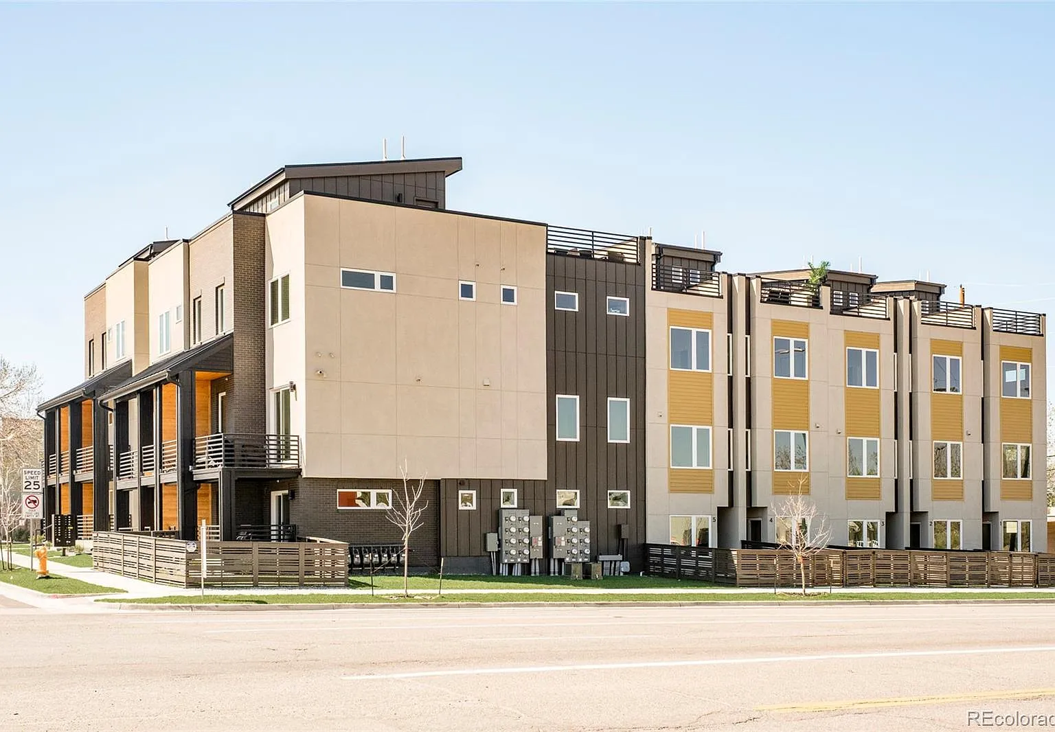 Overland Riverside Townhomes — Photo 4
