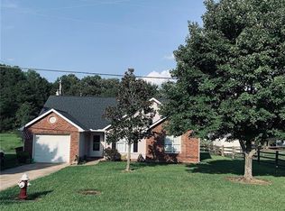 215 Plyler Rd, Indian Trail, NC 28079