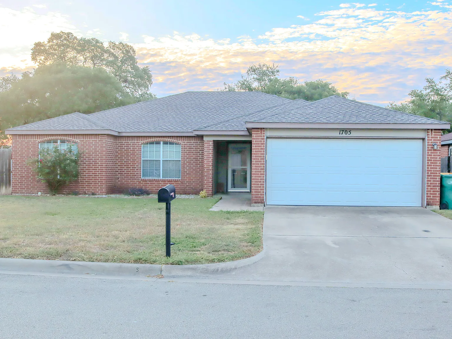 1705 Liberty Hill Drive - 1 — Photo 1