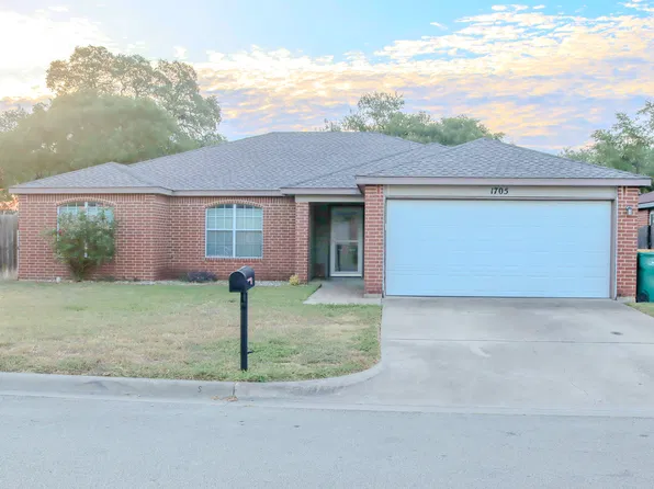 1705 Liberty Hill Dr, Belton, TX 76513