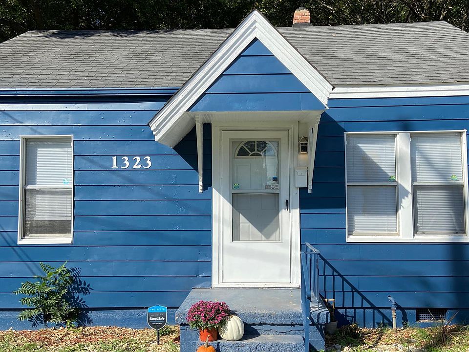 1st image of 1323 N Page Ave