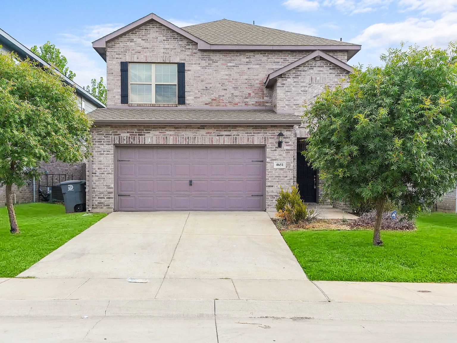 3 bed, 2.5 bath, 1833 sqft, $2,550 — Photo 1