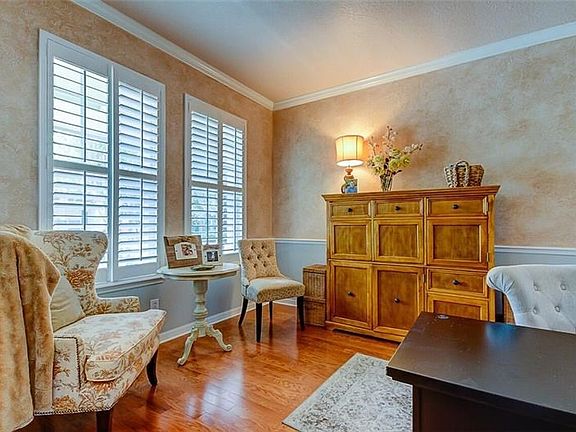 Home Office/Library/Sitting Room with French Doors -Decorated Beautifully