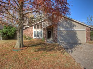 1123 E 145th St S, Glenpool, OK 74033