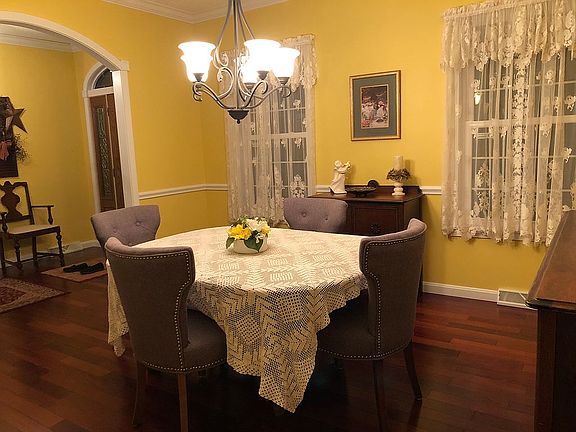 formal dining room