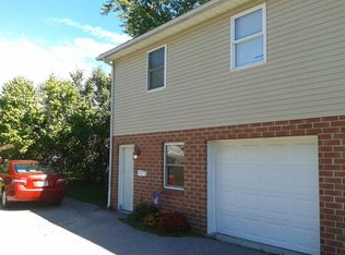 216 Spruce St APT C, Zelienople, PA