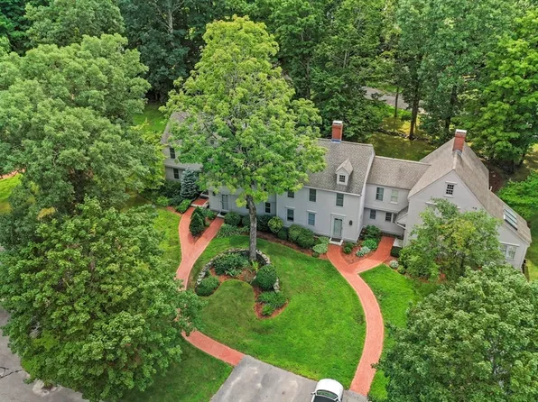 12 Wintergreen Ct #12, Lunenburg, MA 01462