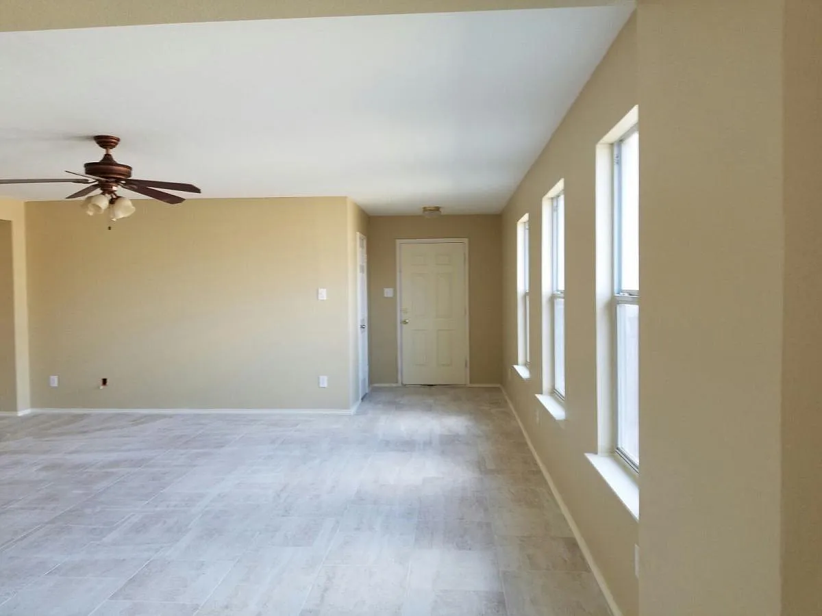 3 bed, 1668 sqft, $2,190 — Photo 3