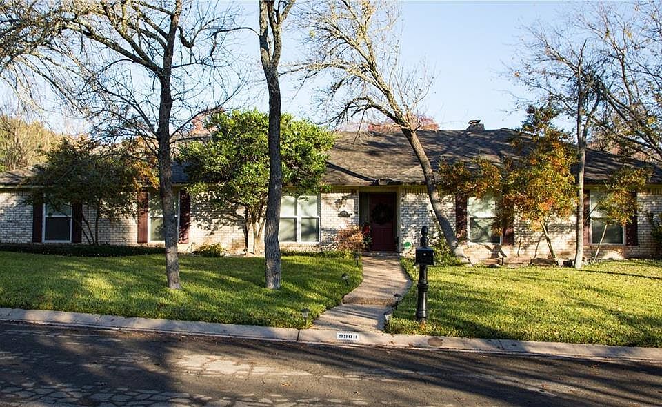 1st image of 9909 Forest Shadows Dr