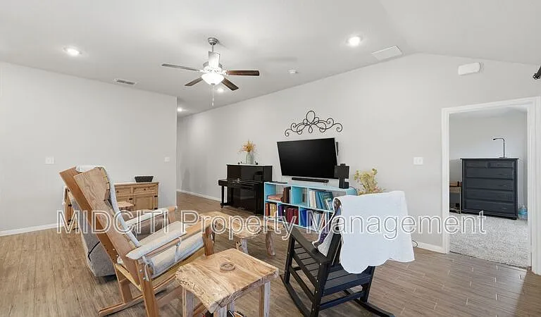 1116 River Wood — Photo 12