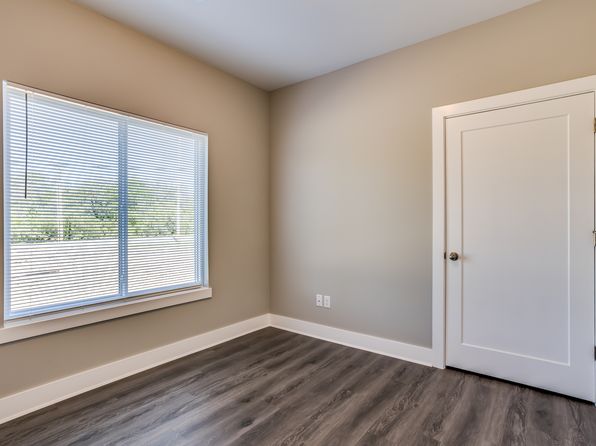 3203 E Thunder St, Wichita, KS 67219
