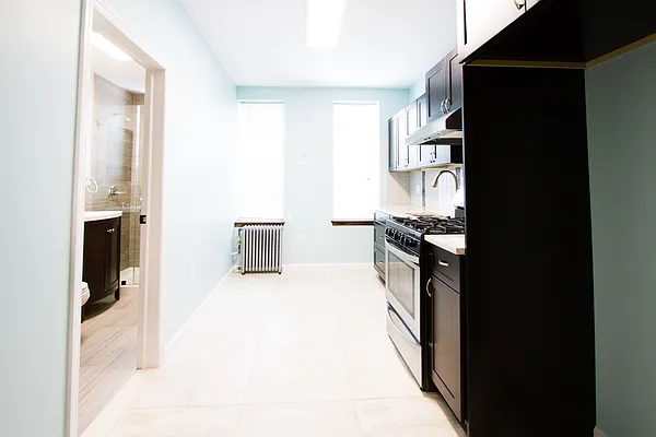 Rented by TheRealEstateCompany.com LLC | media 7
