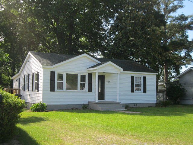 1st image of 707 Virginia Ave