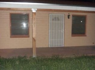 2207 E 10th St, Douglas, AZ 85607