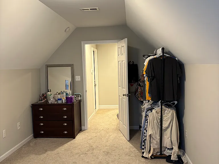 521 Mantle Dr — Photo 13