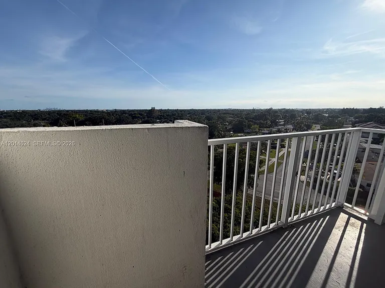 1200 NE Miami Gardens Dr #905W — Photo 13