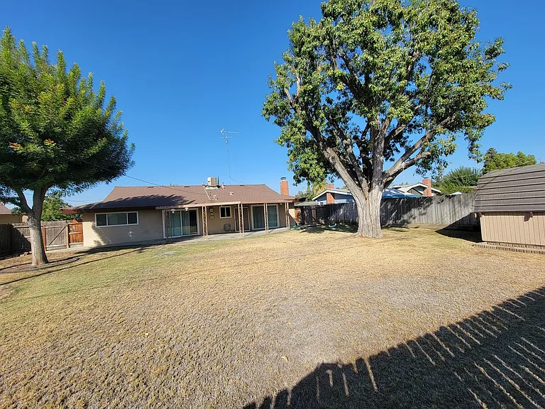 1744 S Oak Park St — Photo 13