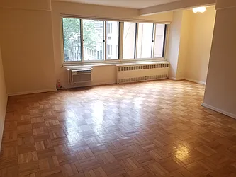 Rented by Manhattan Apartment Organization