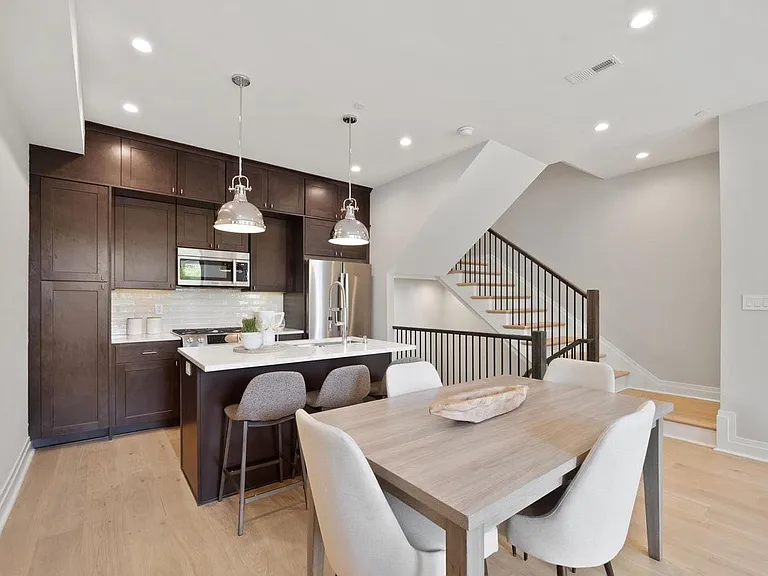431 Quincy St NW #1 — Photo 6