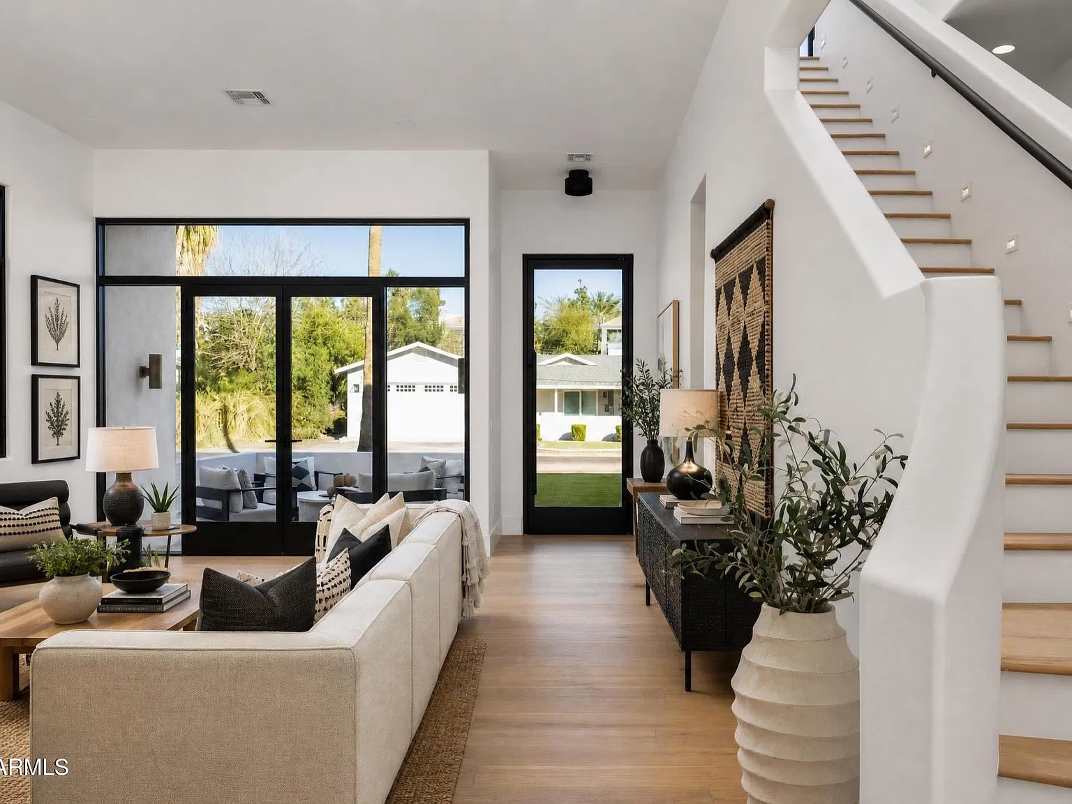 4 bed, 3.5 bath, $14,000 — Photo 4