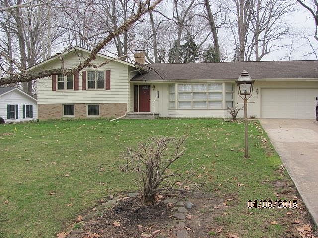 1st image of 153 Orchard Hill Dr