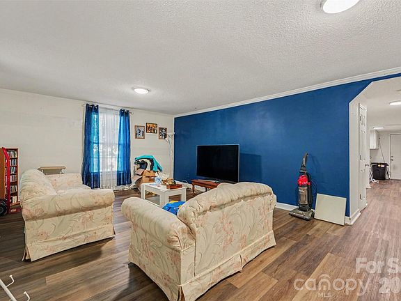3rd image of 312 Vance Ave