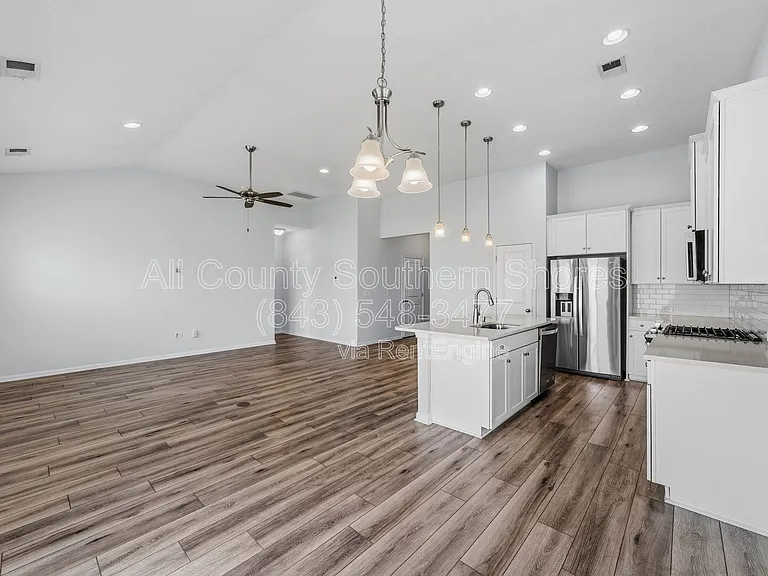 877 Devon Estate Ave — Photo 12