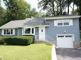 16 Highland Trl, Denville Twp., NJ 07834