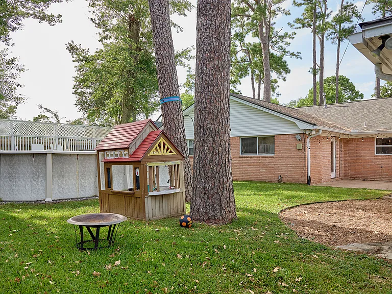 10211 Hazelhurst Dr — Photo 26