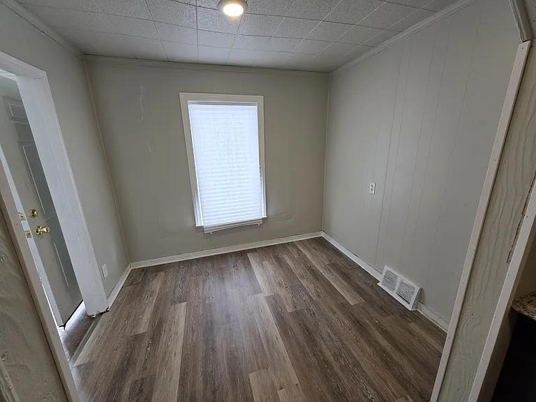 8461 Plainview Ave — Photo 29