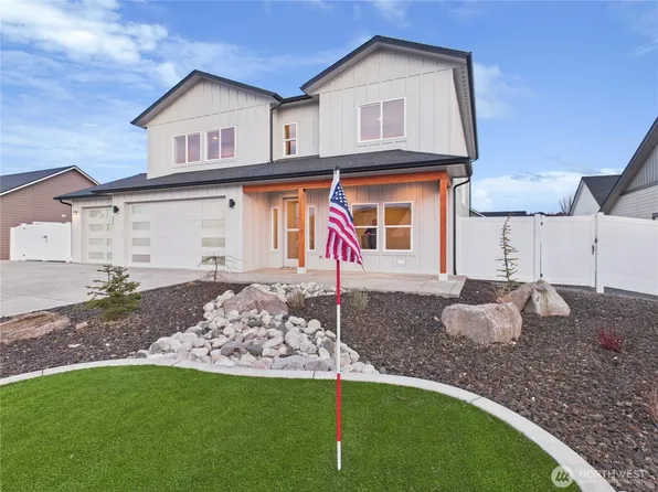 897 NE Conner Court, East Wenatchee, WA 98802