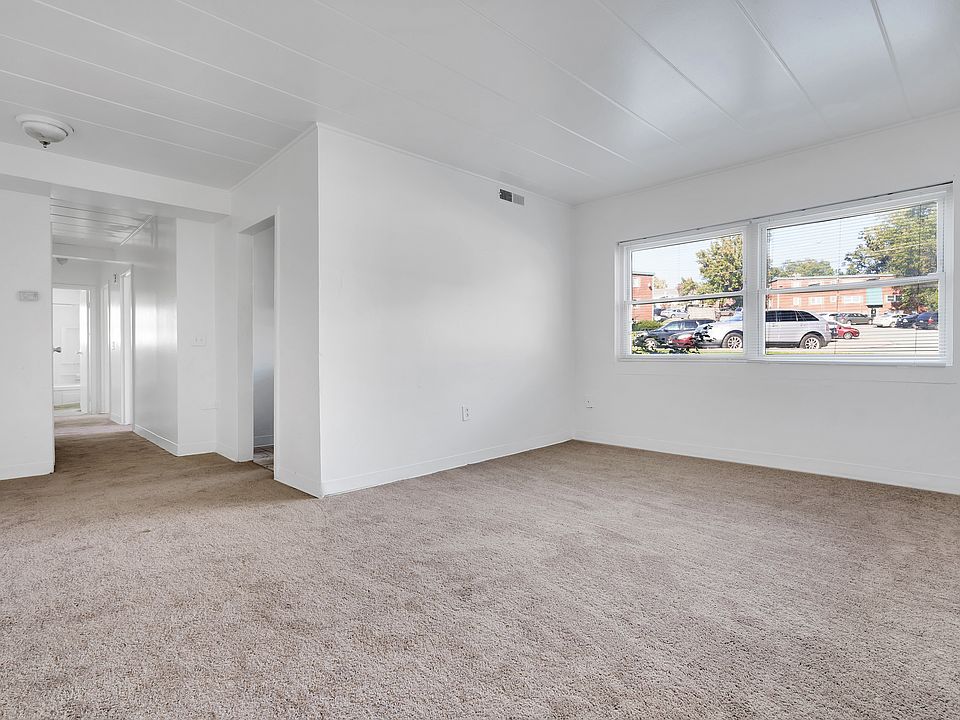 1st image of 5501 Glengate Ln APT 6