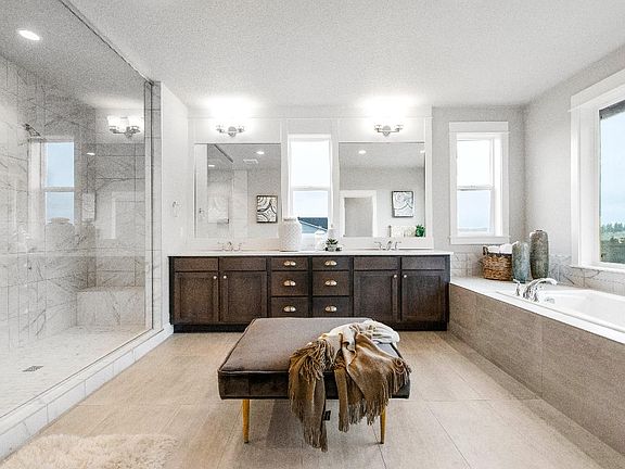 Spa-Like Primary Bath