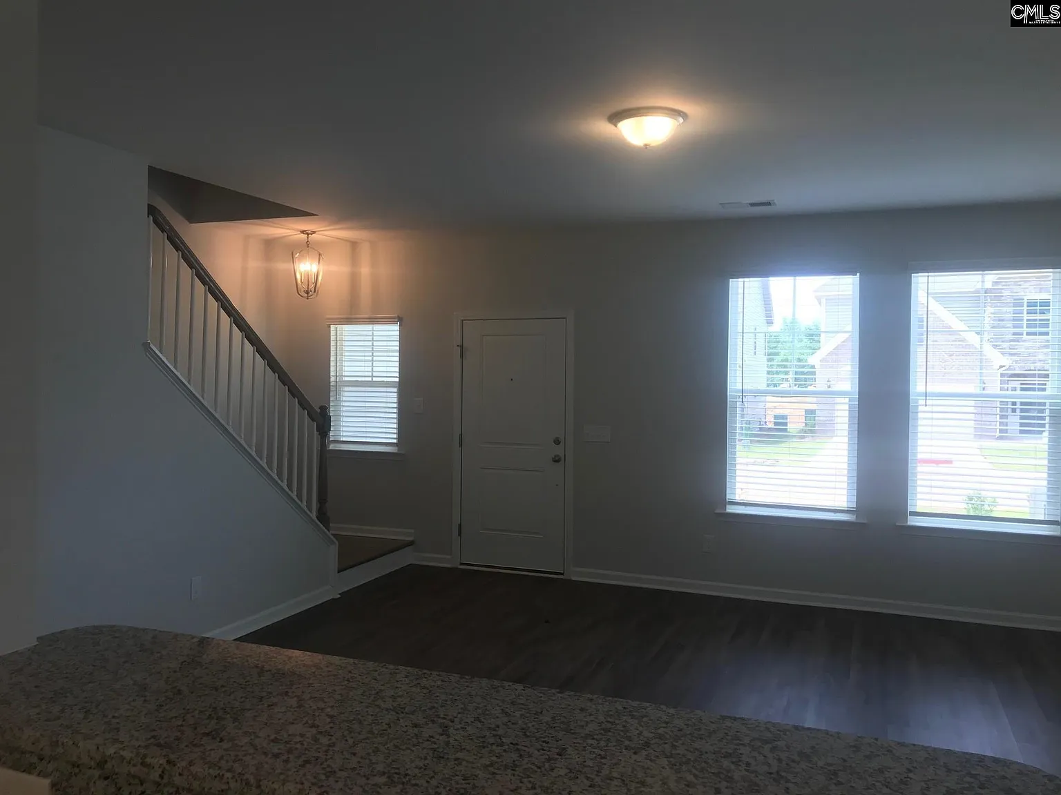 4 bed, 2295 sqft, $2,450 — Photo 3