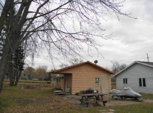 4422 Cleve St, Omro, WI 54963