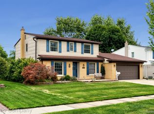 36058 Barkley St, Livonia, MI 48154