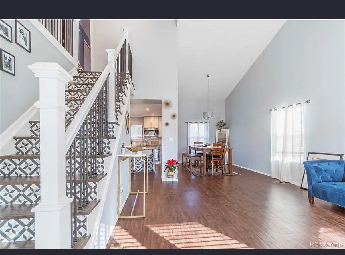 4 bed, 2119 sqft, $3,250 — Photo 2