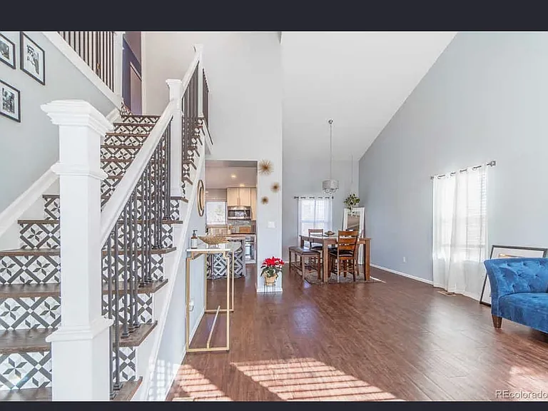 10590 Eudora Way — Photo 2