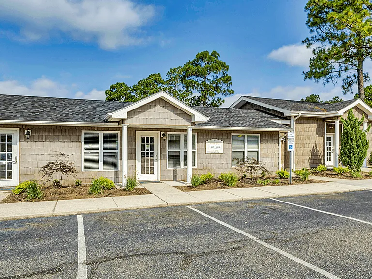 Patriot Point Apartment Homes — Photo 21
