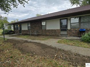 206 N Ohio St, Chilhowee, MO 64733